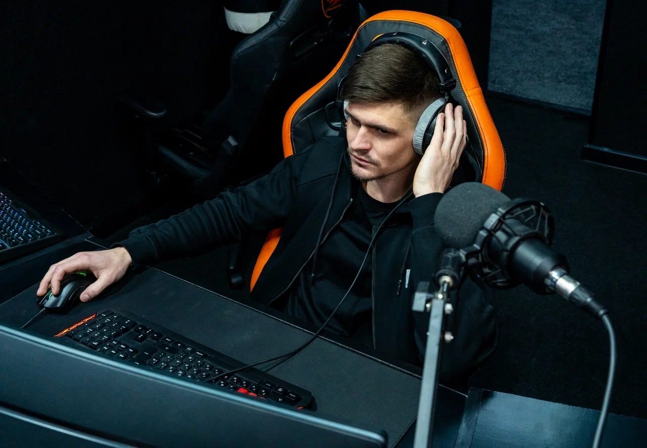 Обложка Studio